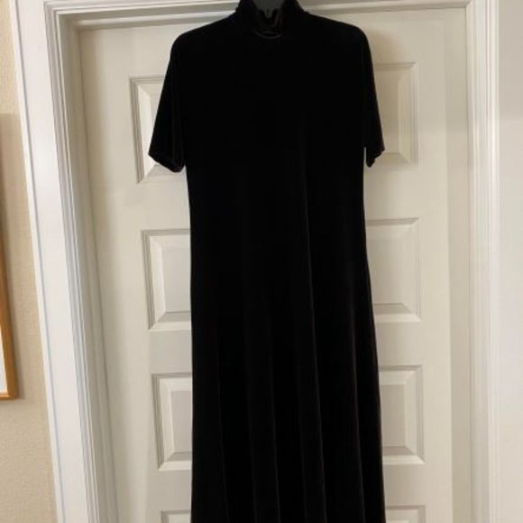 Eveningwear, party dress - Picture 6 of 11